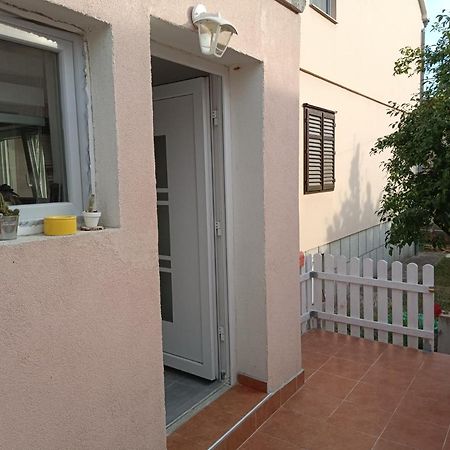 Apartman Mala Cici Apartamento Zadar Exterior foto