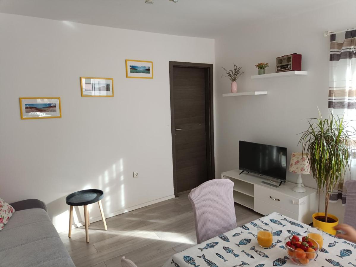 Apartman Mala Cici Apartamento Zadar Exterior foto