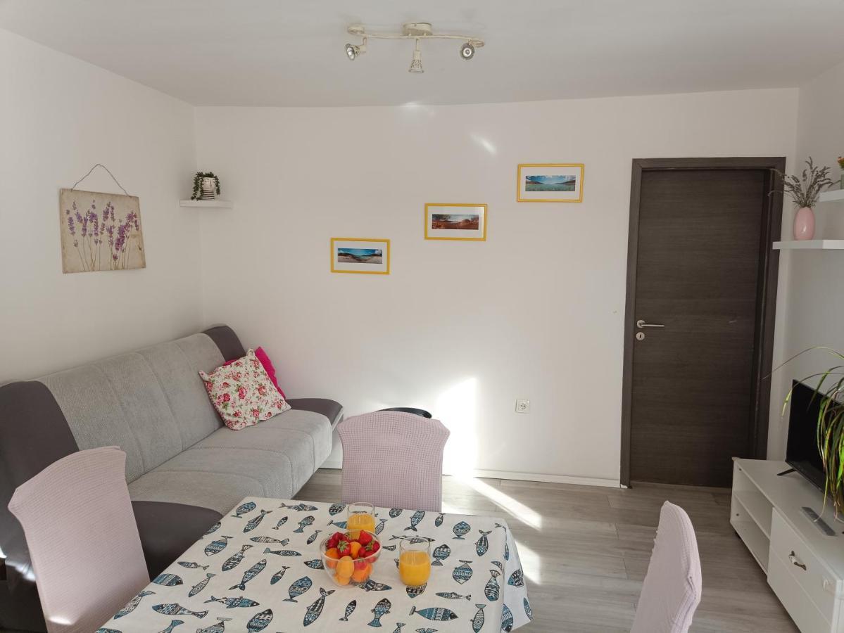 Apartman Mala Cici Apartamento Zadar Exterior foto